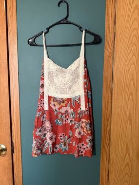 Maurices Floral Red Tank Top with Cream Crochet Bodice